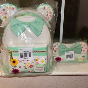 Loungefly Minnie Mouse pressed flower bow Mini backpack and wallet